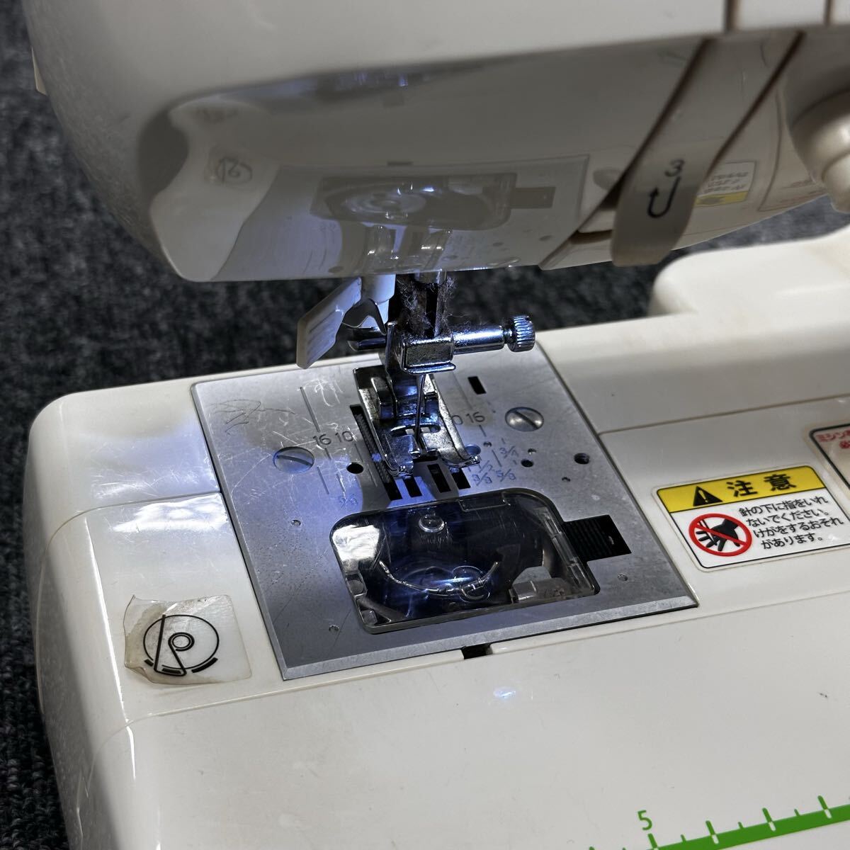 ＊JAGUAR MP-120 ミシン 通電確認済 動作未確認 コンパクトミシン ジャガー 状態写真参照 電源コード付 直接引き取り大歓迎 電動ミシン_画像7