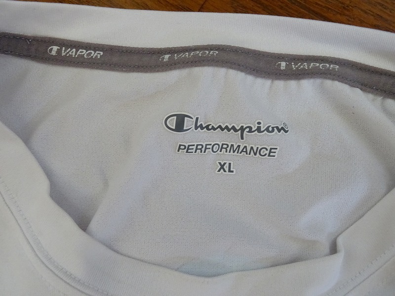 アディダス　Tシャツ　速乾生地　XL　_画像3