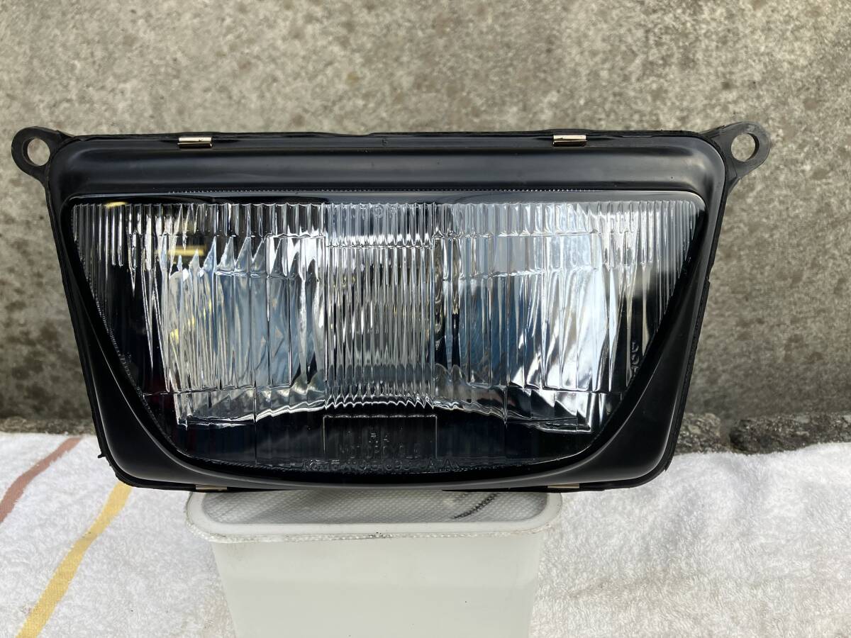 ヤマハTRX850 純正 ヘッドライト_画像1