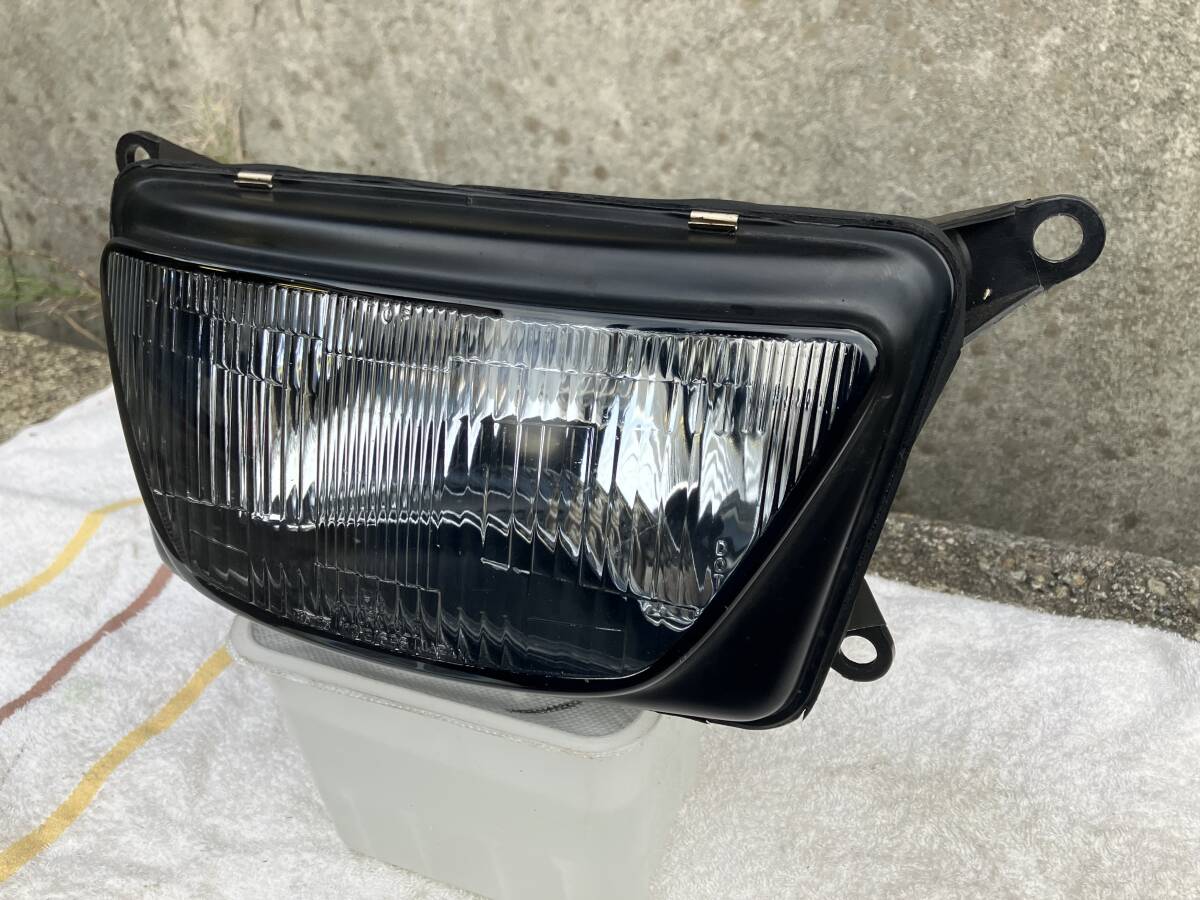 ヤマハTRX850 純正 ヘッドライト_画像2