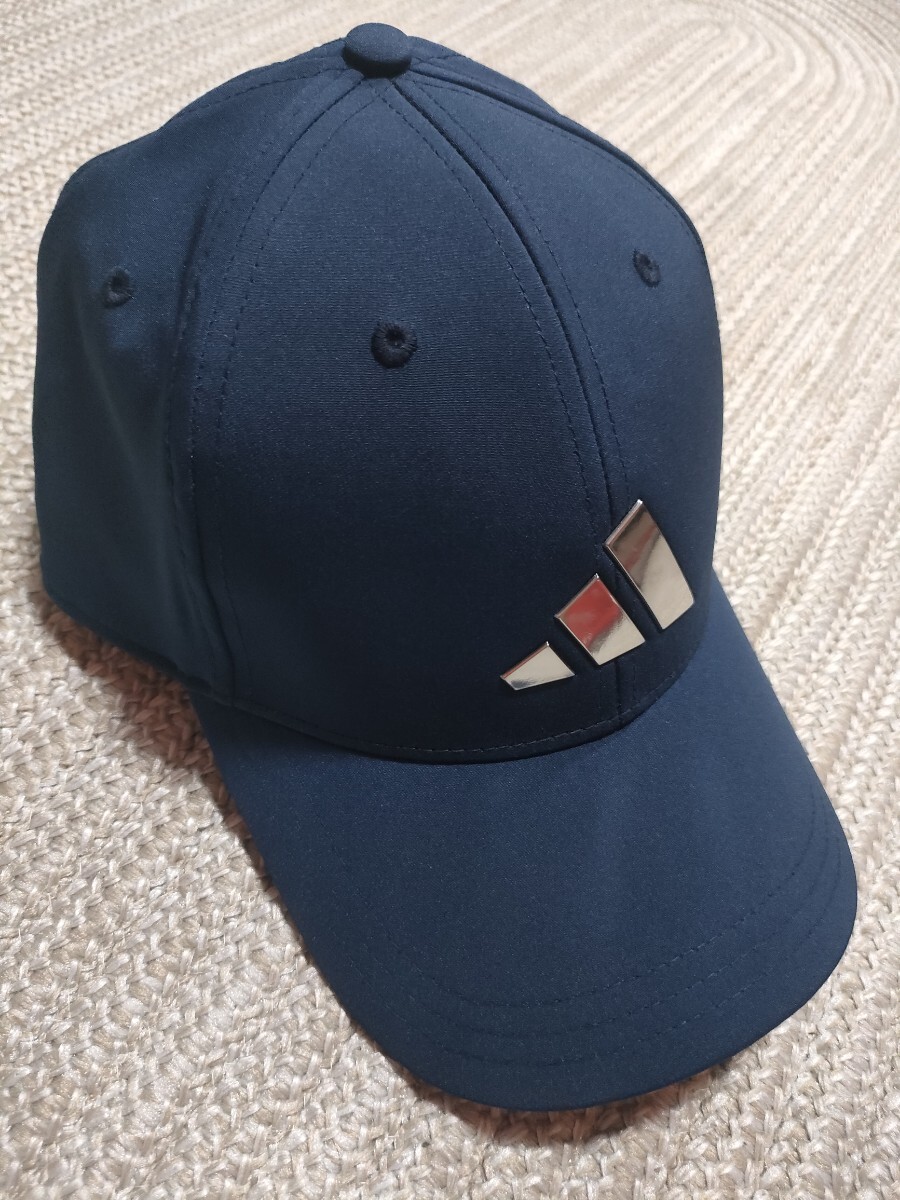 新品 未使用 アディダス ゴルフ キャップ メタルプレート ネイビー 紺 軽量 フリーサイズ（57-60cm） 帽子 adidas Golf_画像3