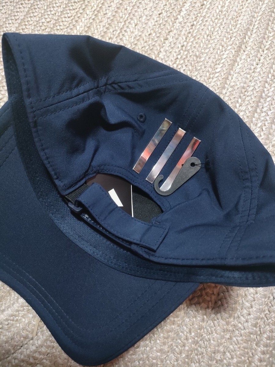 新品 未使用 アディダス ゴルフ キャップ メタルプレート ネイビー 紺 軽量 フリーサイズ（57-60cm） 帽子 adidas Golf_画像4