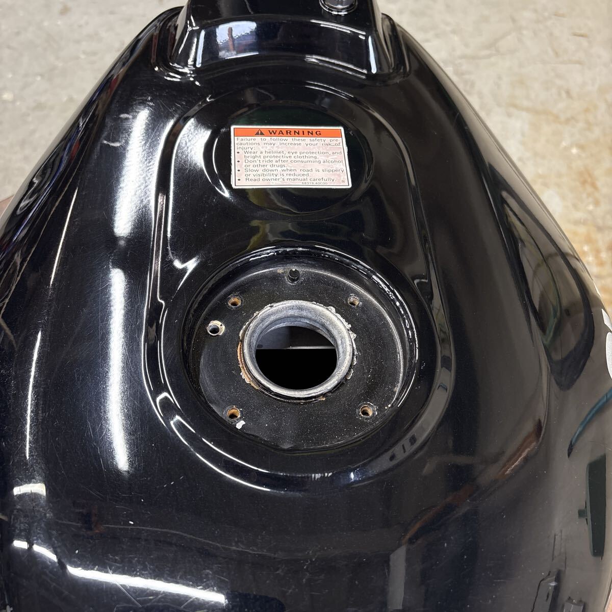 GSX-R1100 ガソリンタンク GV73A SUZUKI GSXR1100 GSXR750 GSXR-750 油冷_画像4