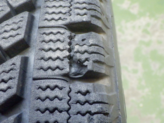 205/70R16 111/109L ブリヂストン 冬 ブリザック W979 中古 7分山 2本SET スタッドレスタイヤ 2022年製 日本製 205/70/16 205/70-16 L19474_画像7