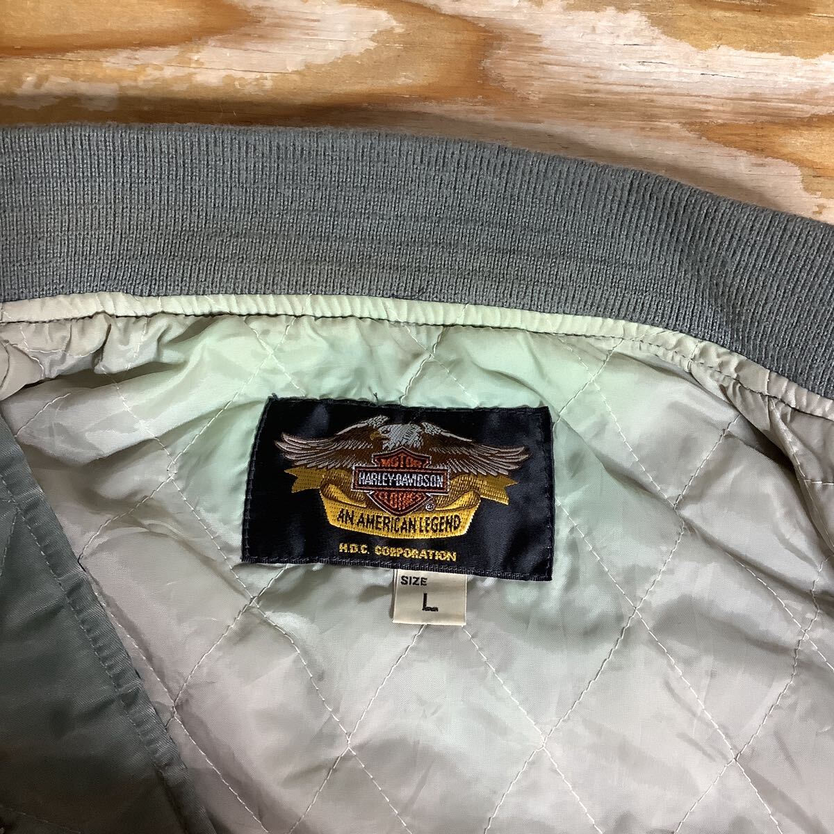 ね1732 Harley-Davidson ハーレーダビッドソン フライトジャケット MA-1 L グレー グリーングレー 中綿入り_画像6