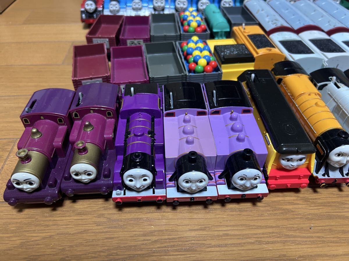  Plarail паровозик Томас комплект 