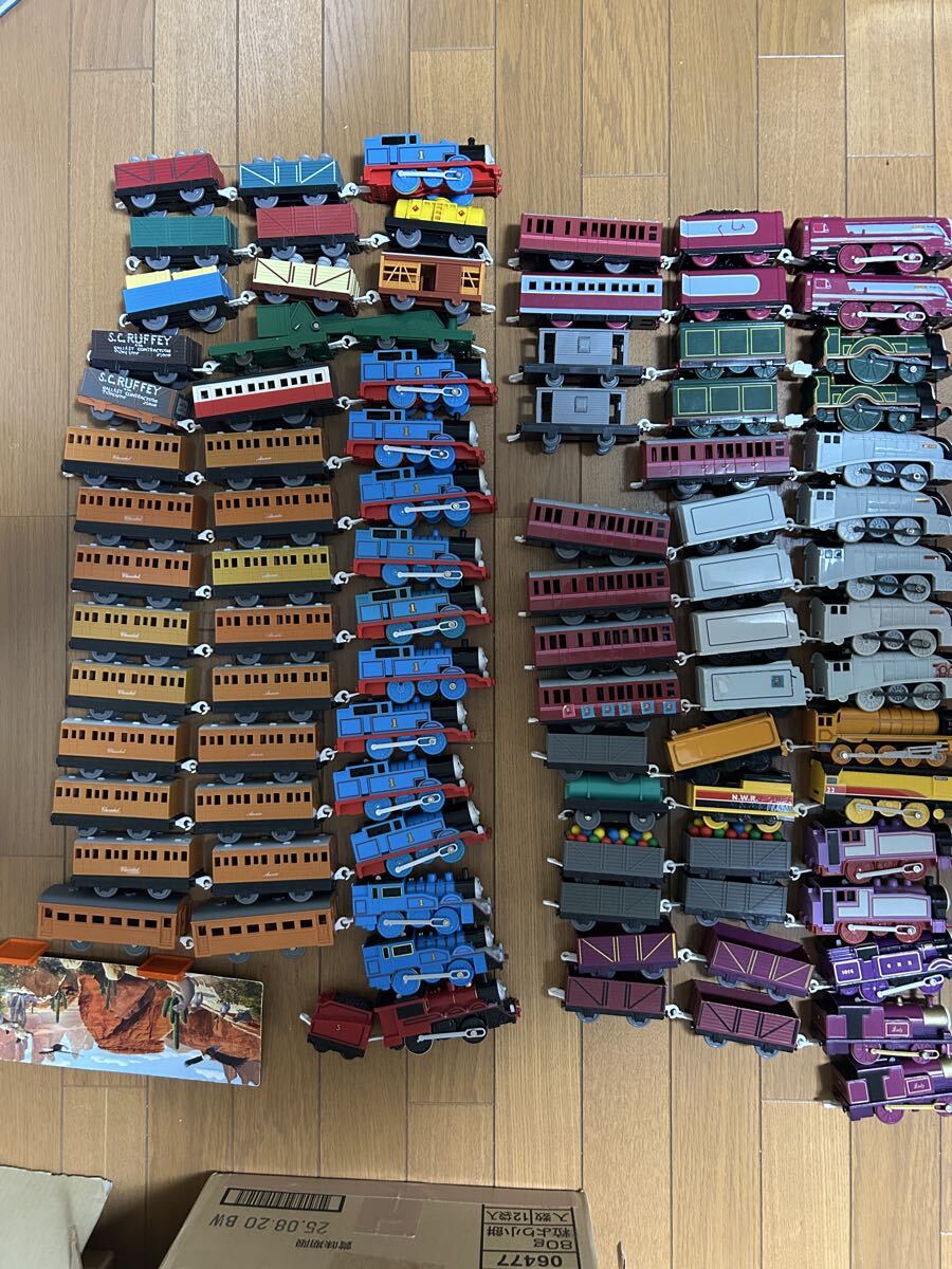  Plarail паровозик Томас комплект 