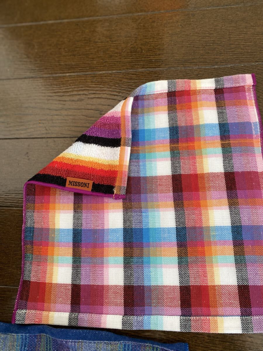 1円~MISSONI/ミッソーニ【新品】ワッフル素材&ガーゼ素材大判タオルハンカチ5枚(日本製)_画像3