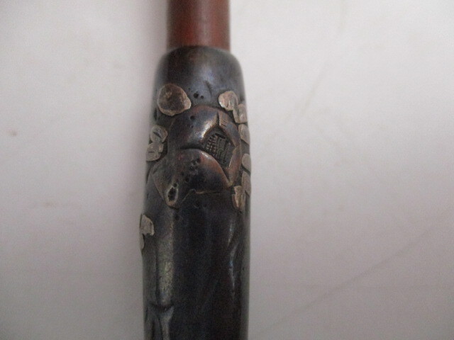 ★☆レトロ　アンティーク　キセル　煙管　竹製　煙草入れ　提げ物　根付　締緒玉　真鍮　彫刻☆★_画像3