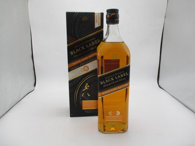 ★☆スコッチウイスキー　ジョニーウォーカー　JOHNNIE　WALKER　TRIPLE　CASK　EDITION　1L　新品未開封☆★_画像1