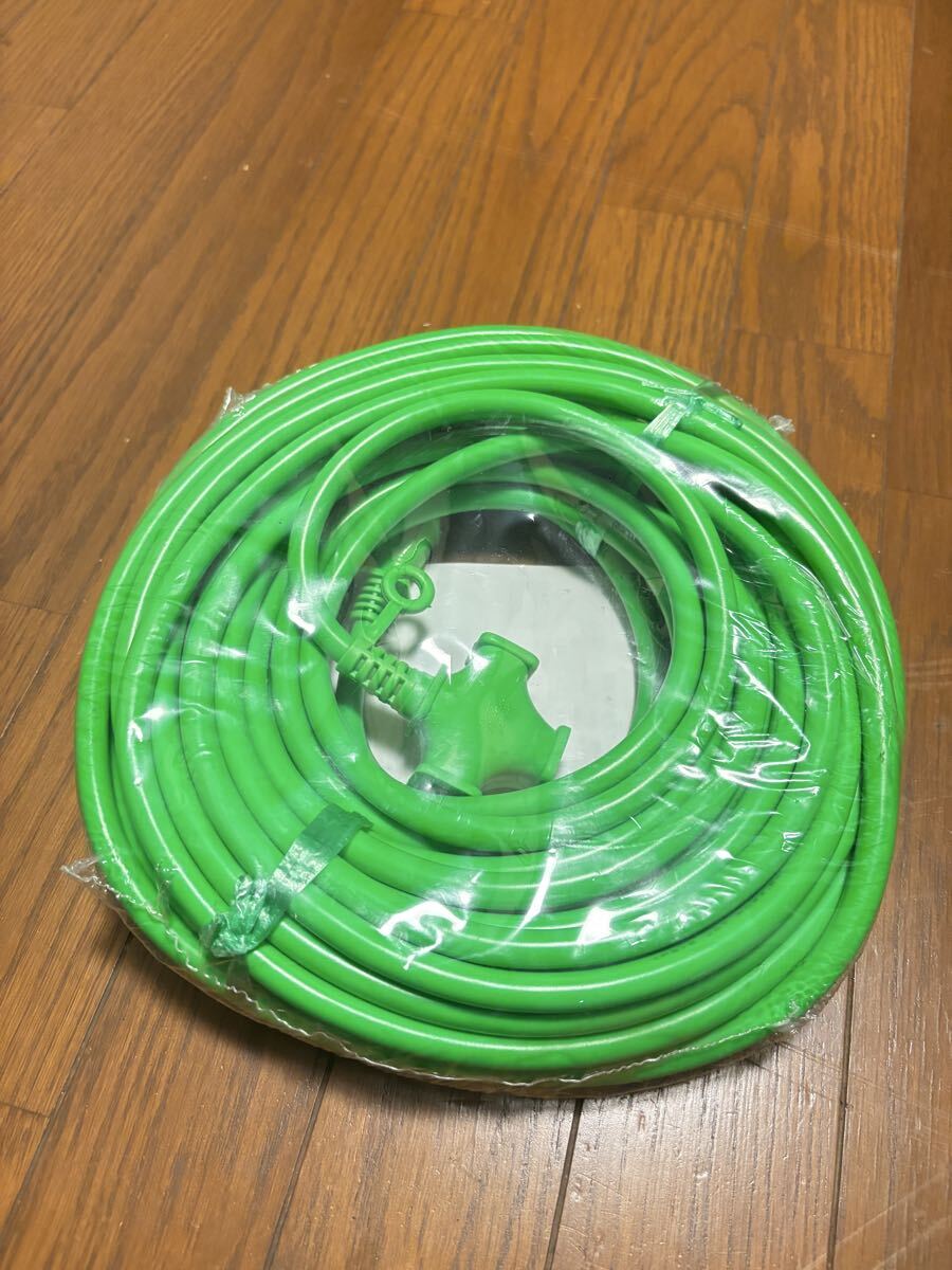 【未開封】KOWA 電源タップ コンセント 延長コード デカ太電線 スーパーソフトタイプ 屋内用 3ツ口 電線許容電流22A 長さ20m _画像2