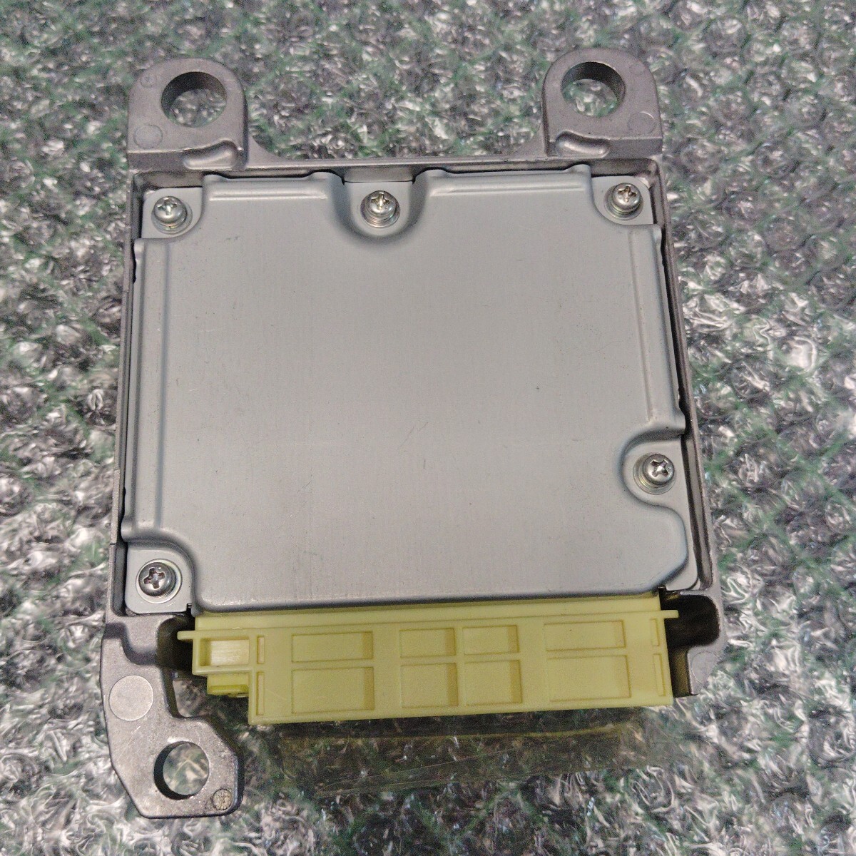 トヨタクラウン DBA-GR200 エアバックセンサー/SRSモジュールコンピューター　89170-30670_画像6