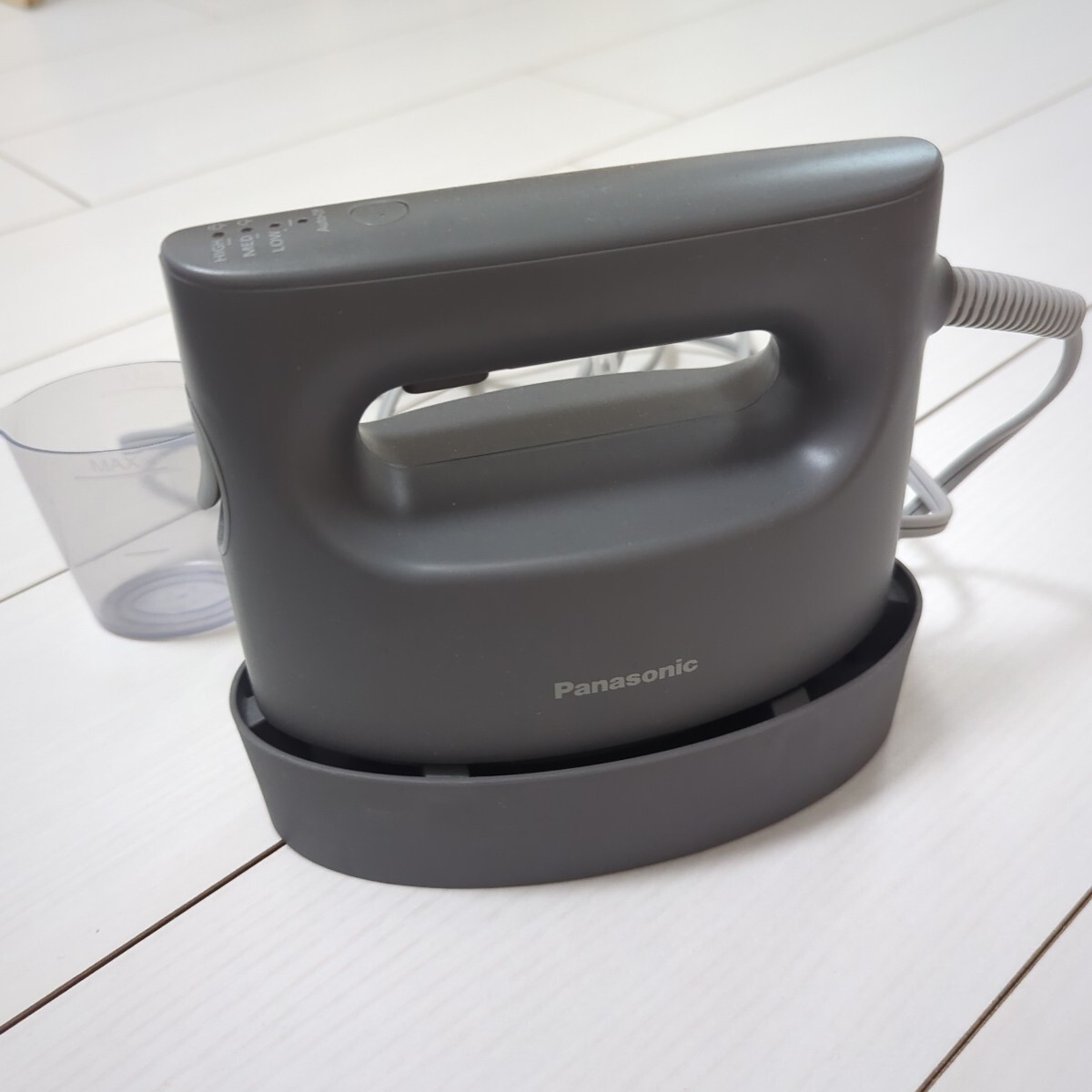 衣類スチーマー パナソニック Panasonic アイロン スチームアイロン NI-FS60A 360°スチーム_画像1