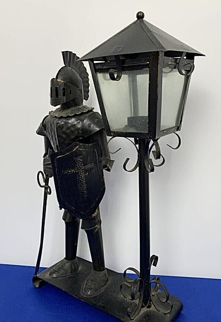  жестяная пластина рыцарь .. улица лампа украшение спиртовка retro style коллекция античный б/у товар сбор collector украшение изделие прикладного искусства . старый труба 53935887