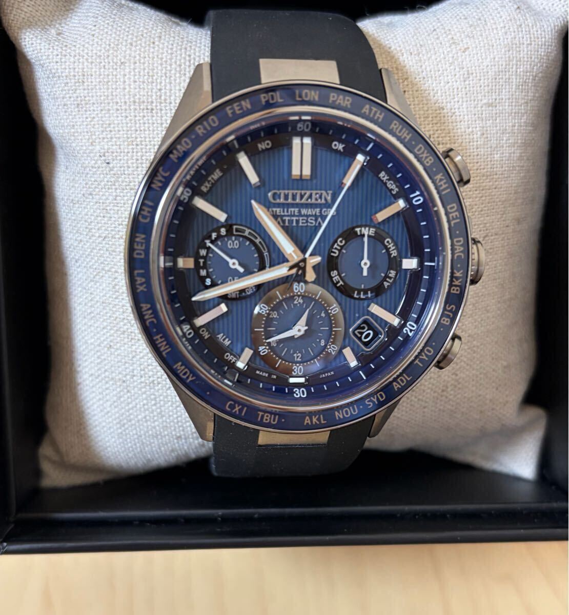 １円〜 シチズン CC 4050-18L ほぼ未使用品_画像2