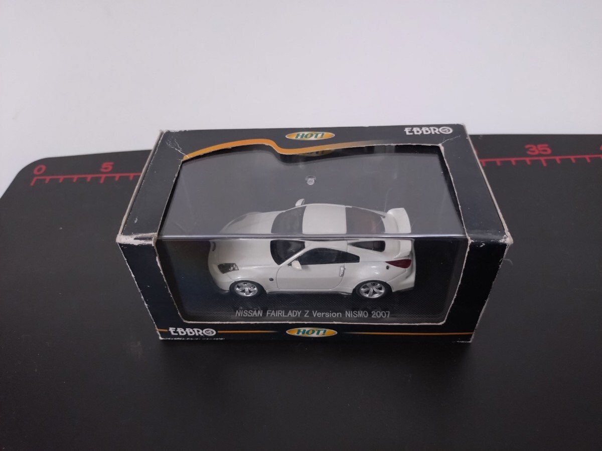 ミニカー　1/43　エブロ　日産　フェアレディZ　Z33　バージョン ニスモ　2007　モデルカー ホワイト系_画像5