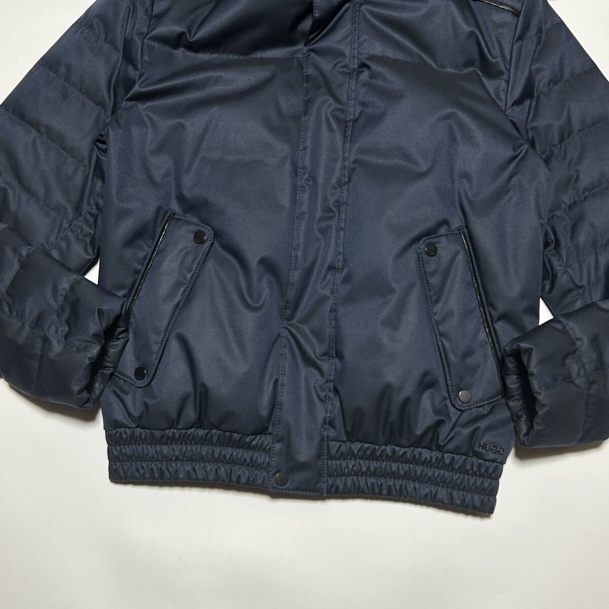 美品【HUGO BOSS/ヒューゴボス】赤タグ ダウンジャケット 近年モデル ブルゾン 2way フード着脱◎ 肉厚 アウター 極暖 ネイビー 紺 希少_画像4