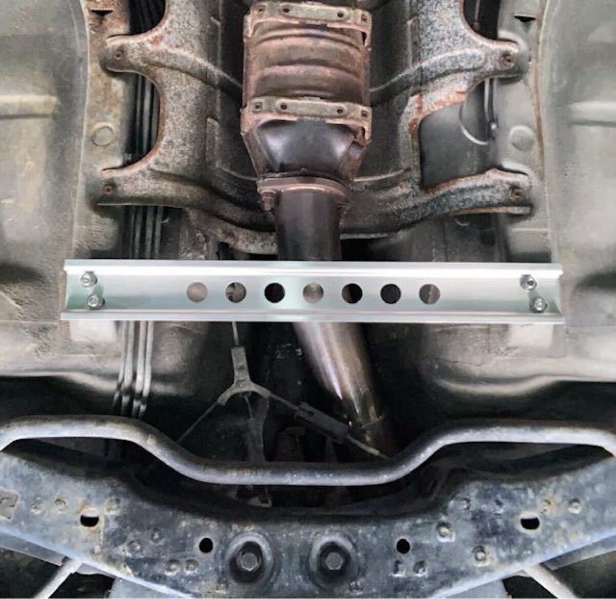  値下げ　在庫限りで販売終了（残6個）Z31用　フレーム補強プレート（オールステンレス）　純正互換品　日本製　送料無料_画像4