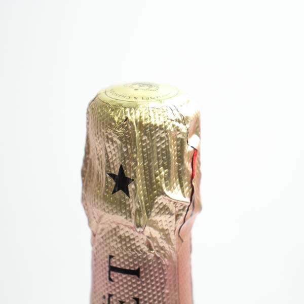 1 иен ~MOET&CHANDON( Moet&Chandon ) rose 12.5% 750ml * колпак плёнка повреждение O25K030030