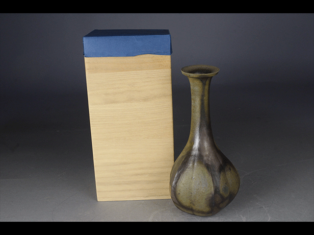 【西】Ｋ033 戸田浩二 焼締 花生 共箱_画像2