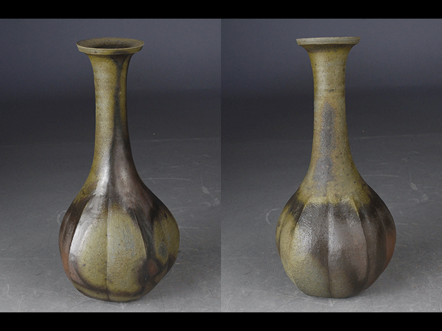 【西】Ｋ033 戸田浩二 焼締 花生 共箱_画像3