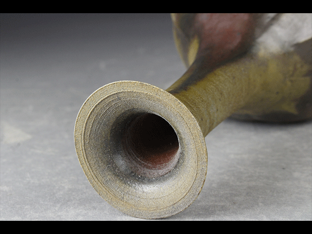 【西】Ｋ033 戸田浩二 焼締 花生 共箱_画像4