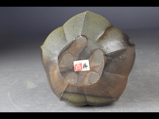 【西】Ｋ033 戸田浩二 焼締 花生 共箱_画像5