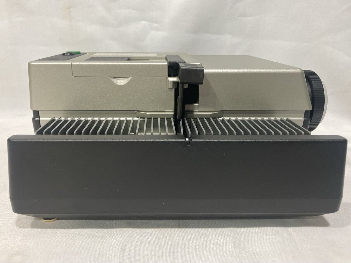 3.18)外観美品 ライカ スライド プロジェクター　Leica PRADOVIT P 150 通電動作未確認 詳細不明 現状品_画像7