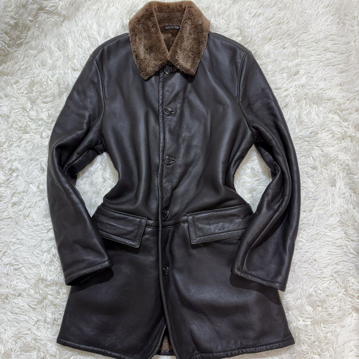 定価100万相当!!!ヒューゴボス【二度と出会えない逸材】 HUGO BOSS リアルムートンコート 50 XL相当 羊革 ラムレザー ロング丈◎ 極暖 秋冬_画像3