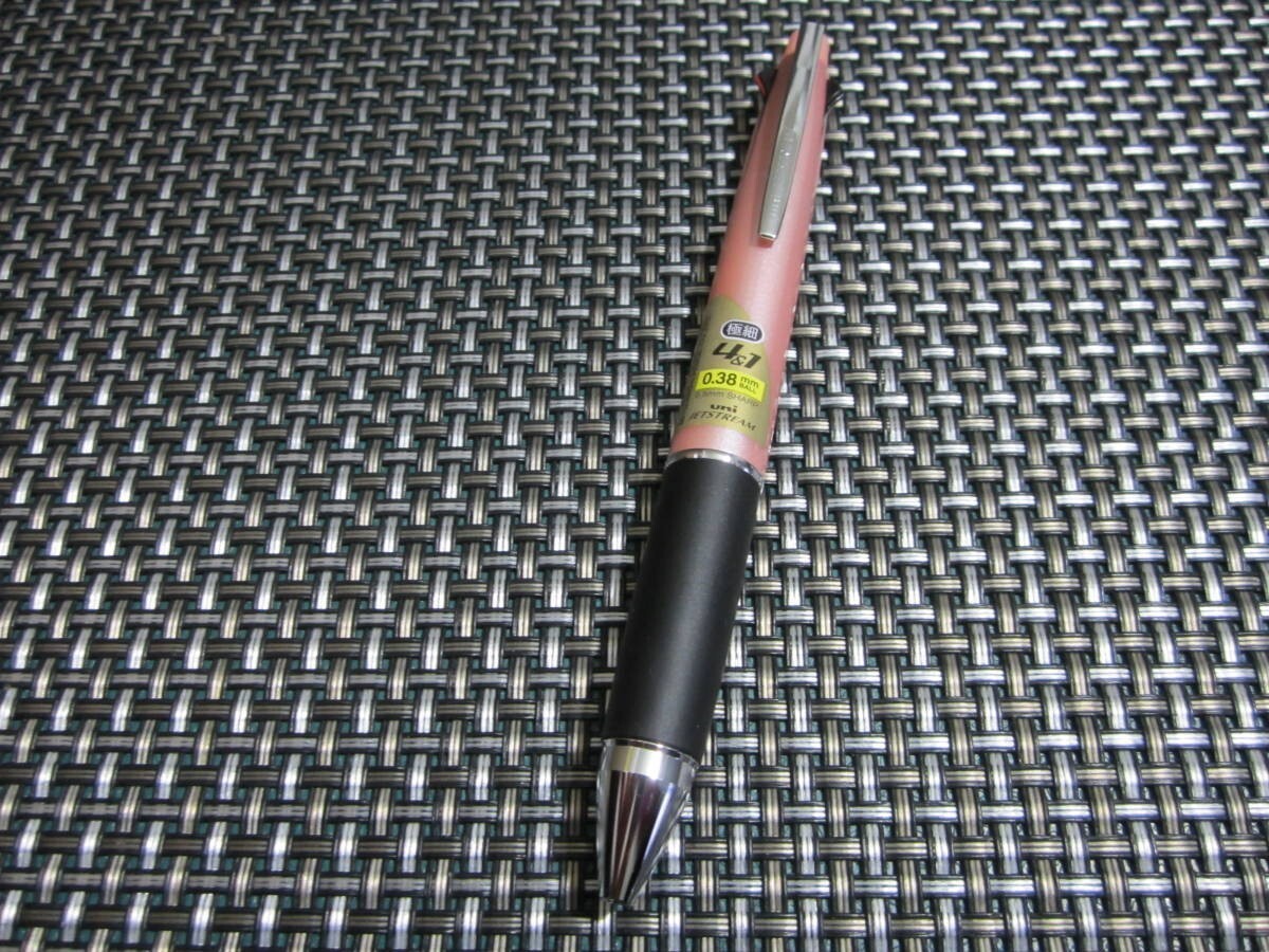 ☆特価！新品未使用 三菱鉛筆 5機能 多機能ペン ジェットストリーム 4&1 0.38ボールペン 0.5シャープペン ベビーピンク☆_画像1