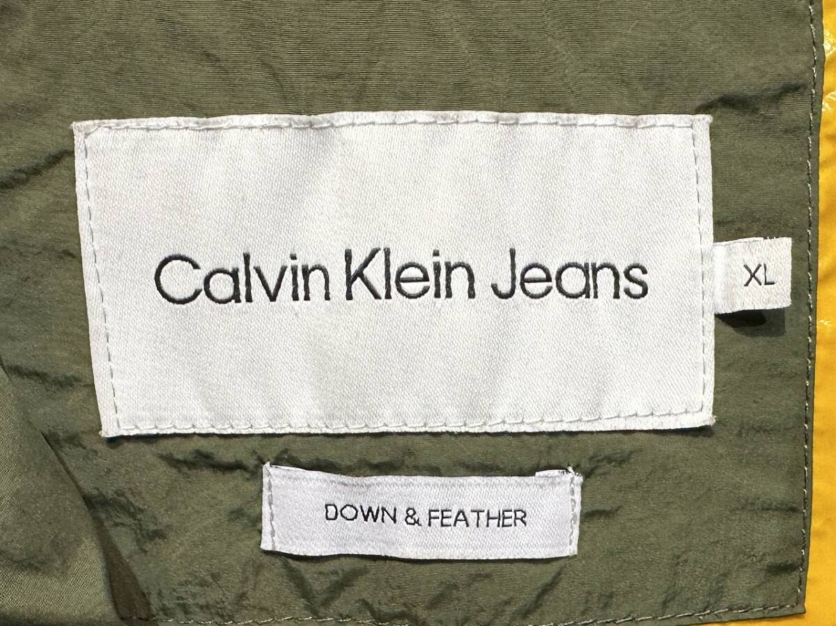 美品 カルバンクラインジーンズ ダウンジャケット XL メンズ グリーン ナイロン ロゴプリント J322258_画像8