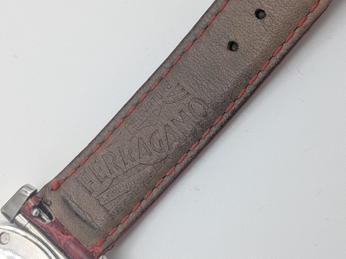 Salvatore Ferragamo Ferragamo наручные часы кварц новый товар батарейка заменен ракушка циферблат diamond