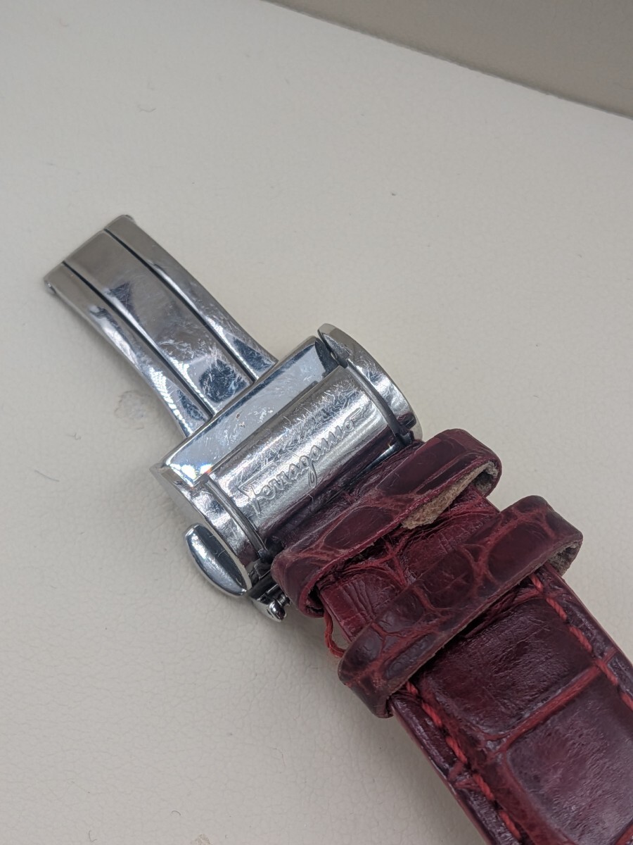 Salvatore Ferragamo Ferragamo наручные часы кварц новый товар батарейка заменен ракушка циферблат diamond