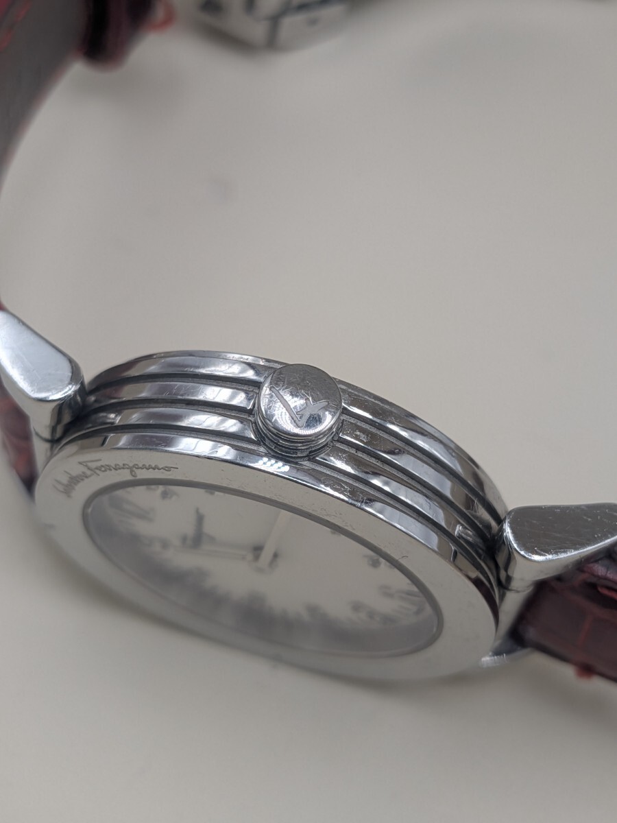 Salvatore Ferragamo Ferragamo наручные часы кварц новый товар батарейка заменен ракушка циферблат diamond