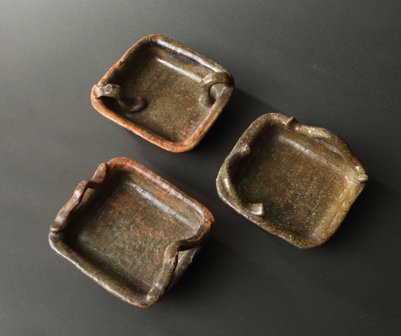 委託HK◇伝宗入 赤楽手付向付 3客（茶道具 懐石具 陶磁器 陶芸 京焼 楽焼 赤楽 皿 料理 菓子 食器 銘々皿 和食 千家十職 時代物）_画像3