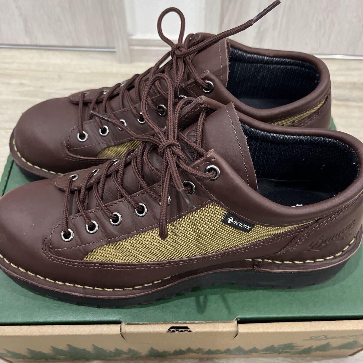 2025年11月購入 1回着用 美品 DANNER FIELD LOW 26.5cm ダナーフィールドロー D121008 ブラウン/ベージュ ゴアテックスブーツ ローカット_画像4
