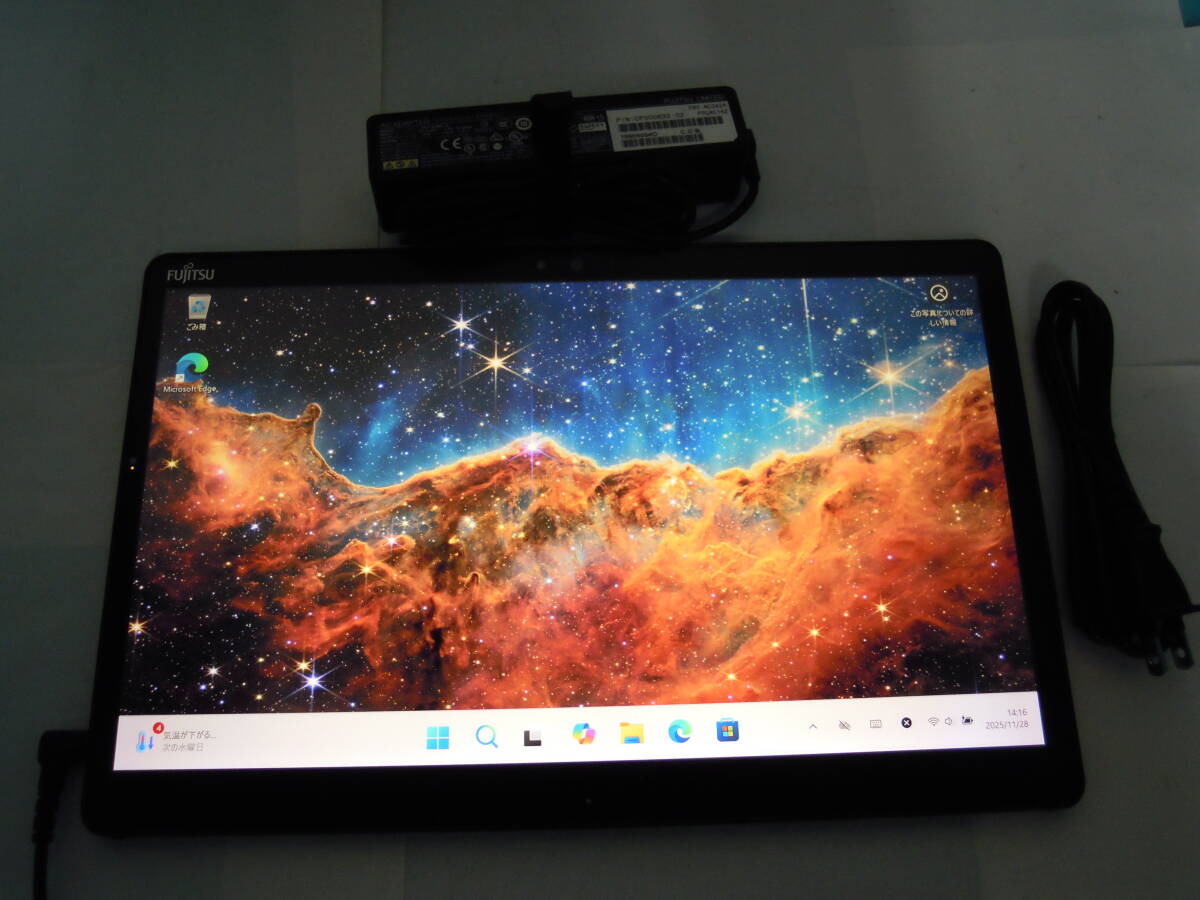 富士通(株) 品名:ARROWS Tab Q738/SE 型名:FARQ19011 CPU:Celeron 3965U 2.20GHz 実装RAM:4.00GB eMMC:128GB 付属品:純正アダプタ- #4_画像2