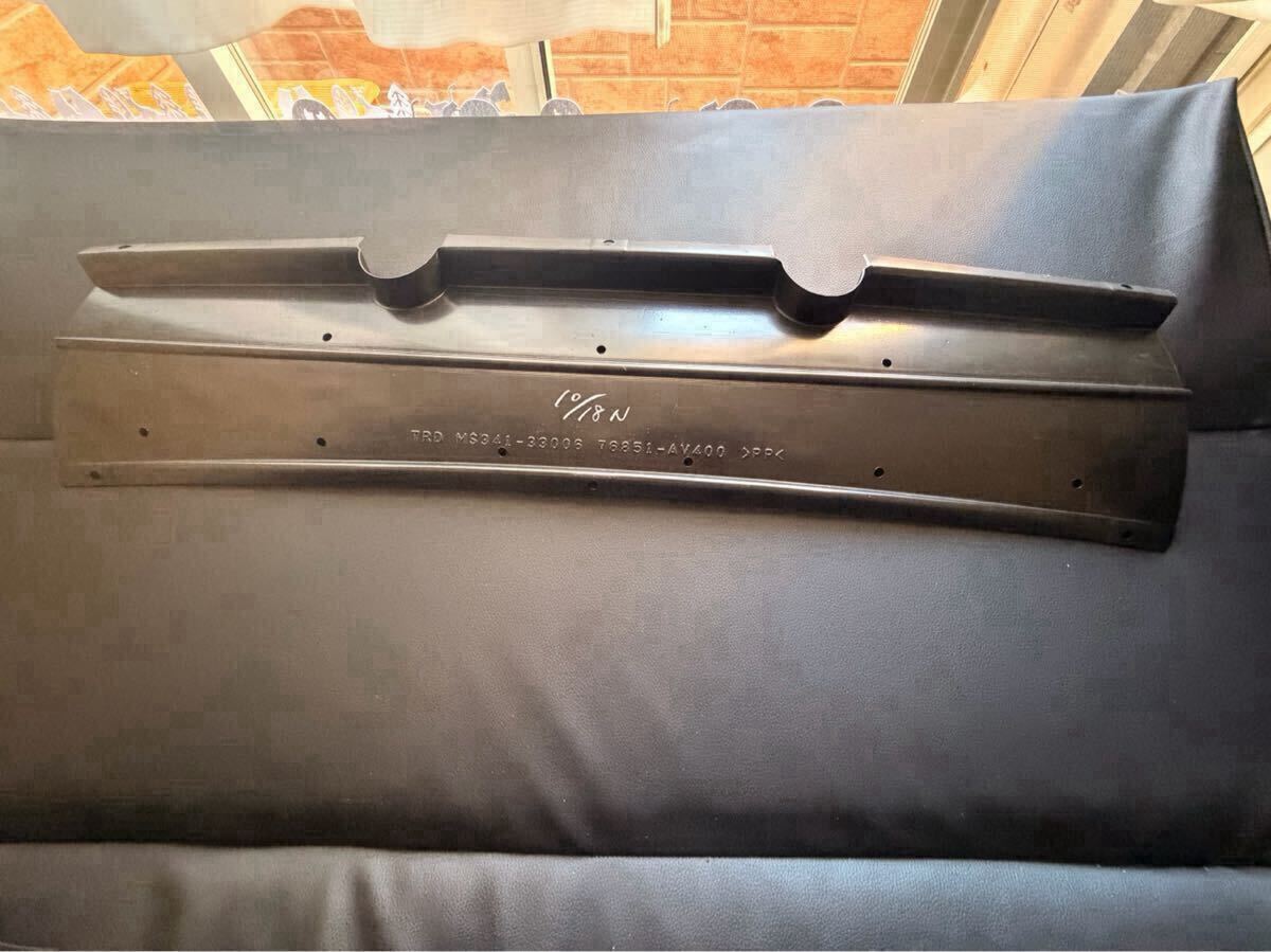 レクサス　ES TRDエアロ　センター部分_画像2