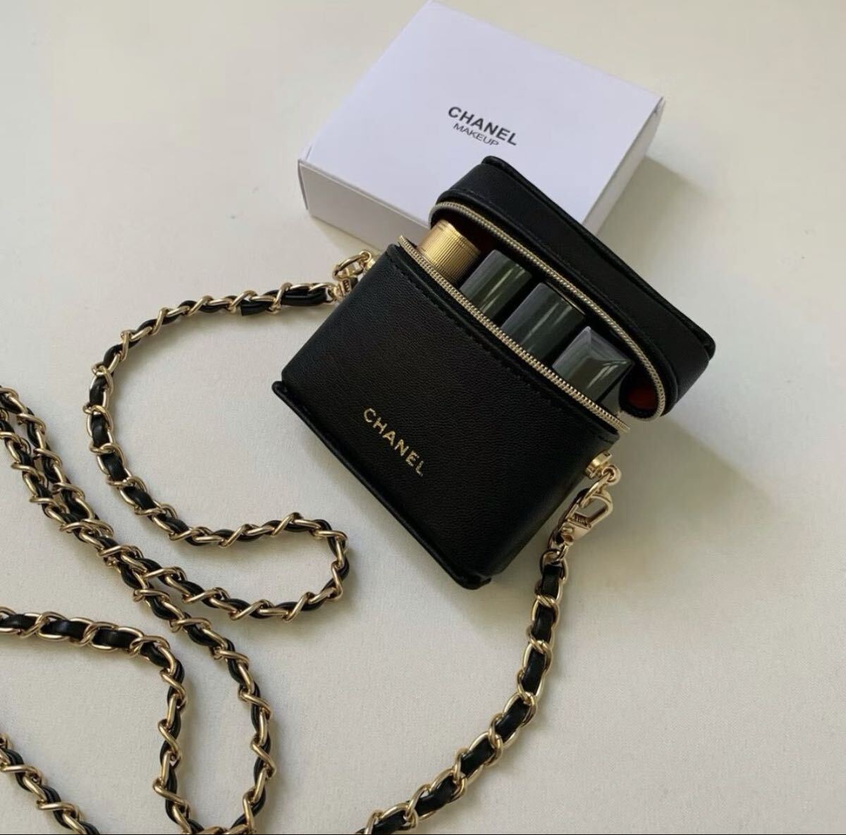  новый товар не использовался Novelty - "губа" кейс сумка [ цепь есть ]CHANEL "губа" кейс / плечо / сумка / Novelty кожа кожа кейс Chanel 