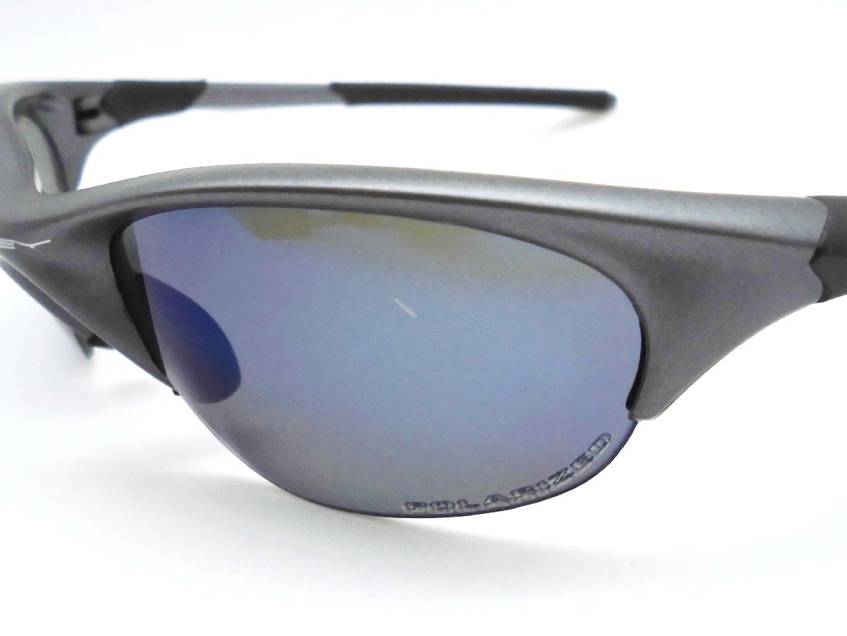 □OAKLEY HALF JACKET オークリー ハーフジャケット サングラス フレーム ダークグレイ アイスイリジウムポラライズド 保管ケース付□/F_画像6