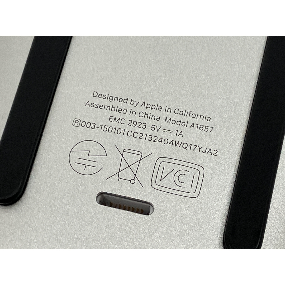 Apple Magic Mouse 2 A1657 マジックマウス ワイヤレス PC周辺機器 パソコン アクセサリー 中古 M10645242_画像9