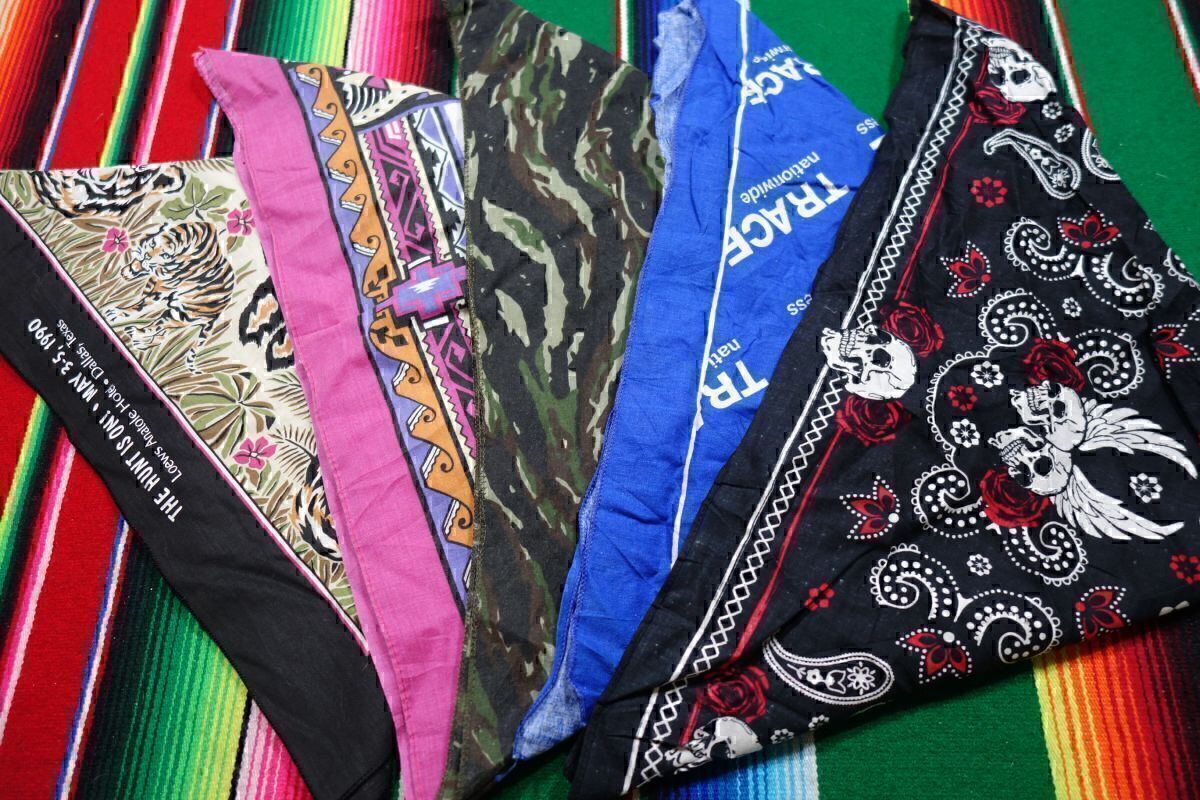 MISC-GBD/50 柄バンダナMIX 50枚セット￥1～ビンテージUSA古着卸大量セット業者まとめ売り_画像2