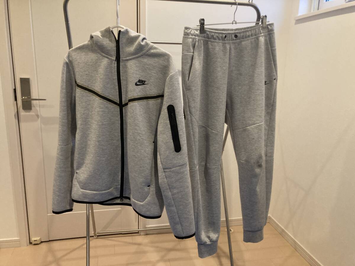 1円出品　ナイキ　テックフリース　セットアップ　Ｍサイズ　中古品_画像1