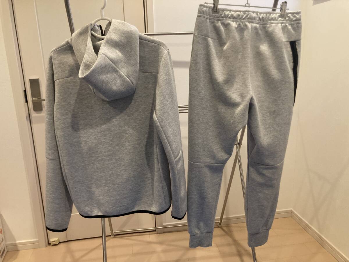 1円出品　ナイキ　テックフリース　セットアップ　Ｍサイズ　中古品_画像2