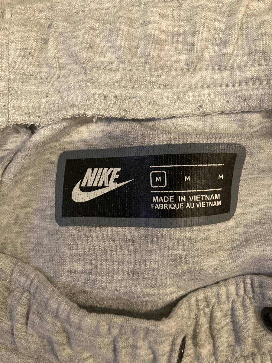 1円出品　ナイキ　テックフリース　セットアップ　Ｍサイズ　中古品_画像4