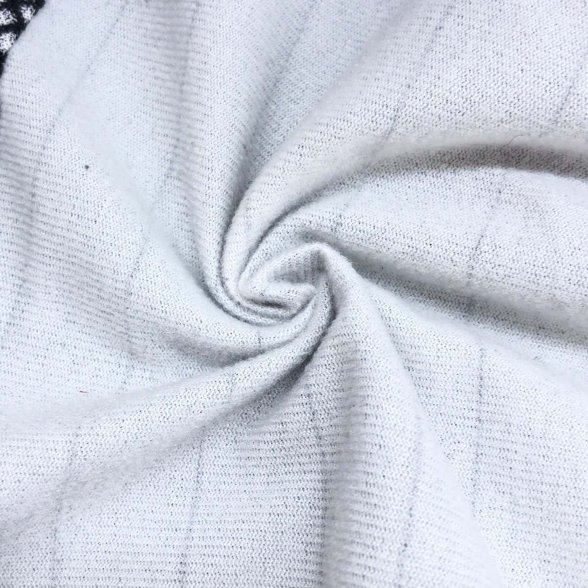 ASICS アシックス ロゴ刺繍 フーデット ウインドブレーカー ジャケット M 黒 ブラック ジャージ ブルゾン トラックジャケット レディース_画像9