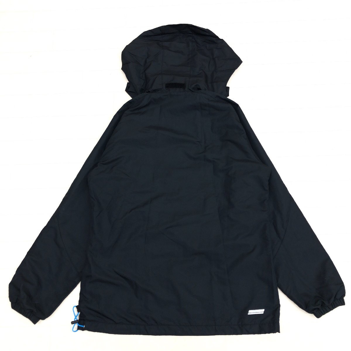 ASICS アシックス ロゴ刺繍 フーデット ウインドブレーカー ジャケット M 黒 ブラック ジャージ ブルゾン トラックジャケット レディース_画像2