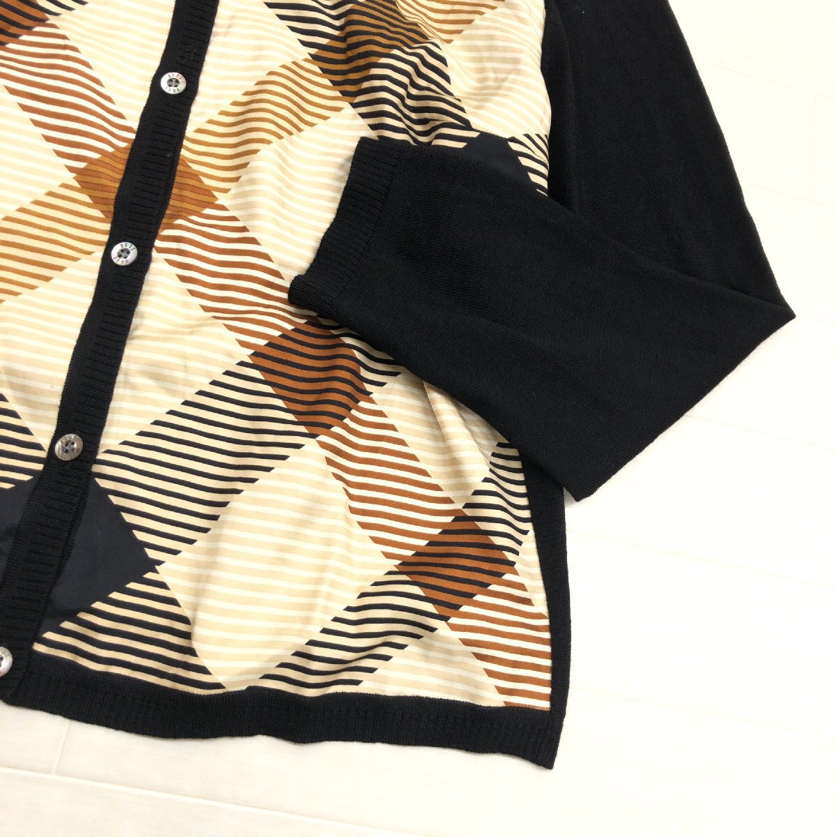 DAKS ダックス シルク フロント切替 ゆったり ウール ニット カーディガン F 黒系 ブラック系 日本製 羽織り 長袖 レディース 三共生興_画像6