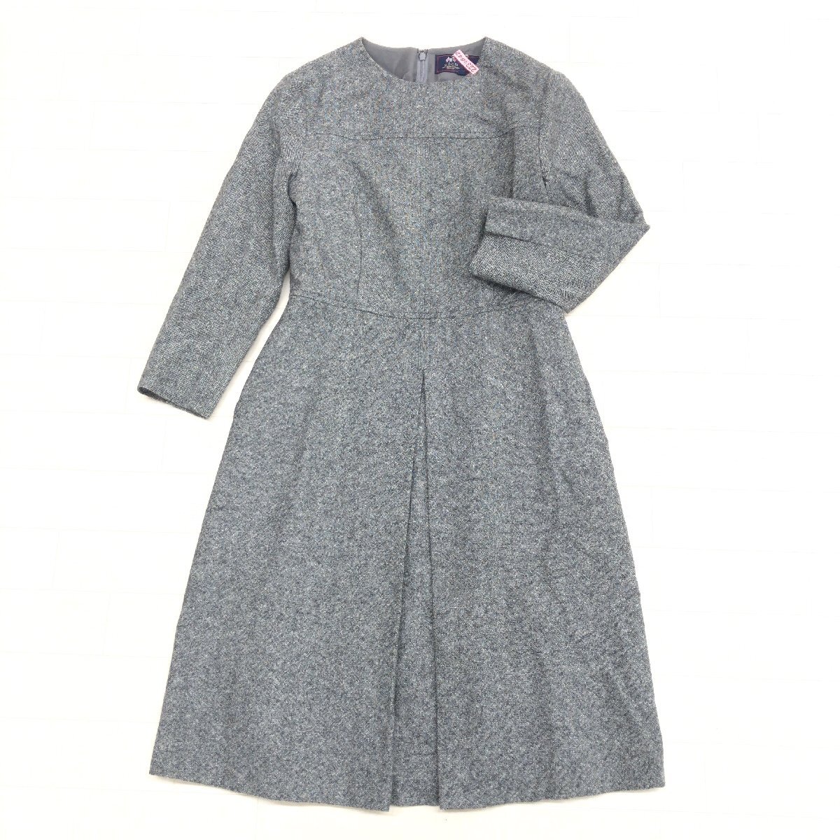 23区 ニジュウサンク MOON社製生地 ウール100% タック フレア ドレス ワンピース 36(S) グレー系 ミディ丈 長袖 レディース 女性用_画像1