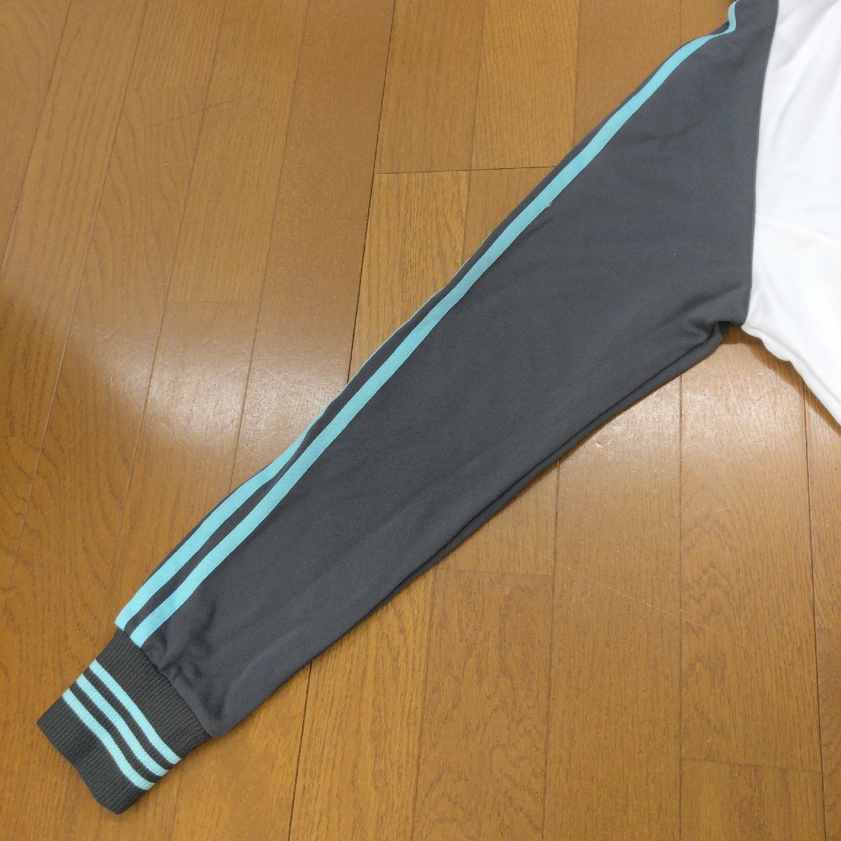 adidas アディダス スリーライン ジャージ ジャケット L トラックジャケット 羽織り トレーニング スポーツ レディース 婦人_画像6